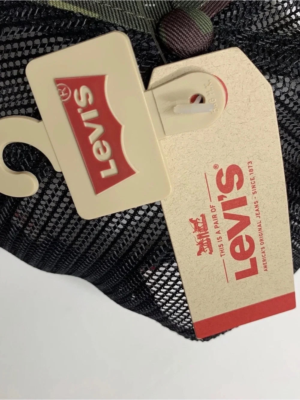 Levi’s Logo Camo Camouflage Snapback Trucker Hat NWT Hipster
